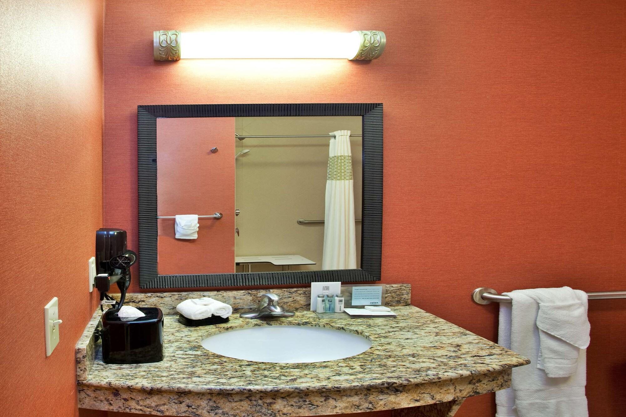 Hotel Hampton & Morgan 3*