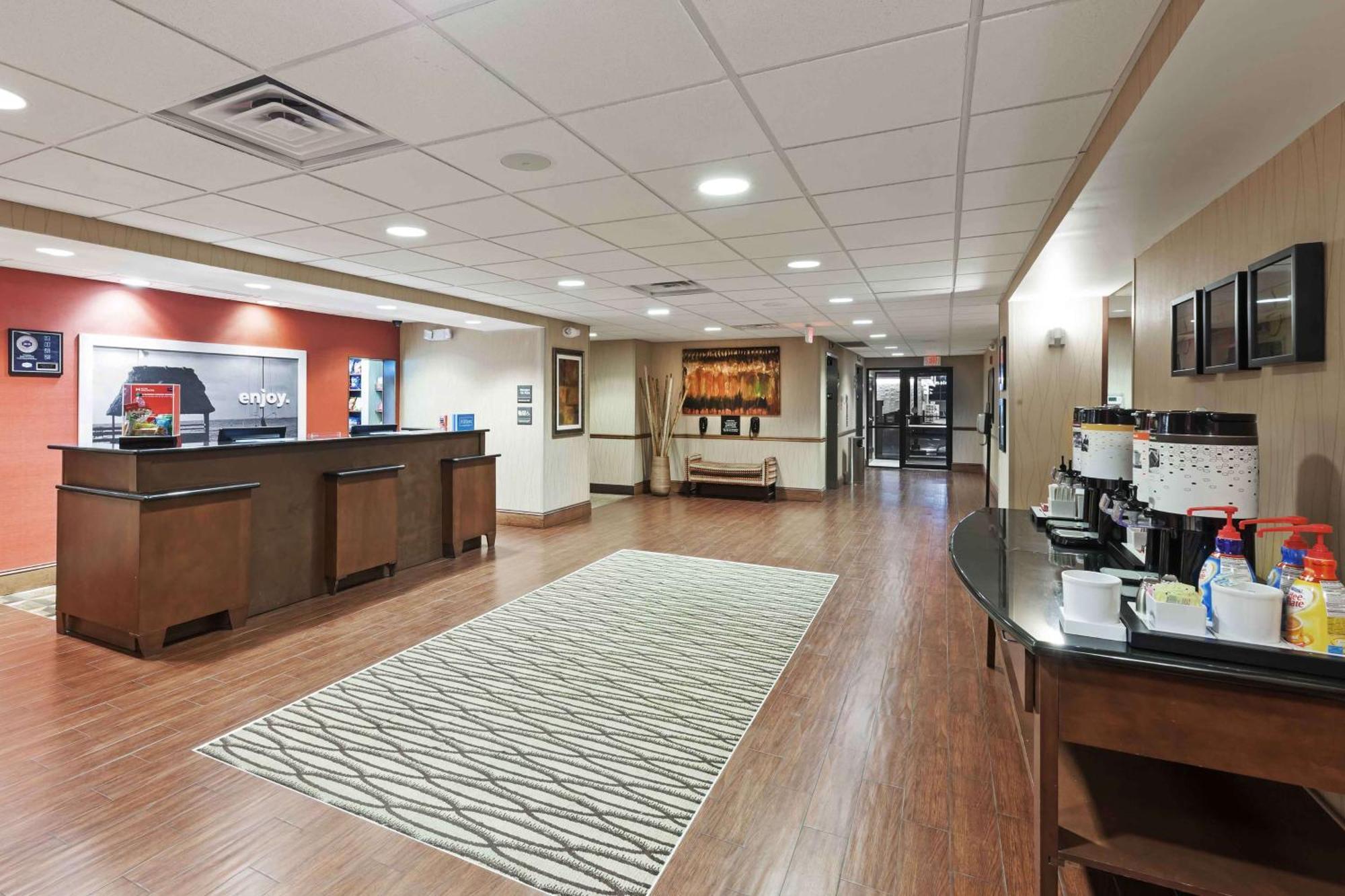 Hampton & Morgan Hotel
